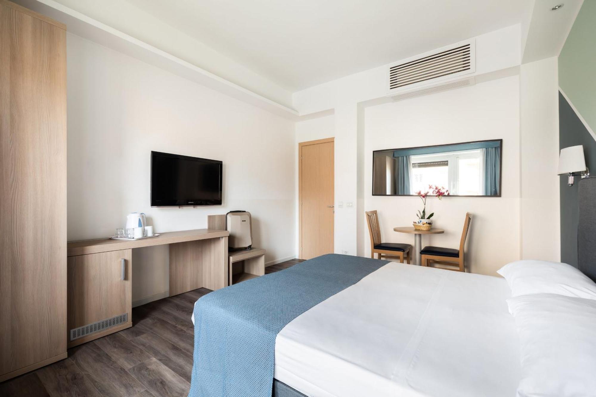 Fleming Suites By Hili Roma Exterior foto